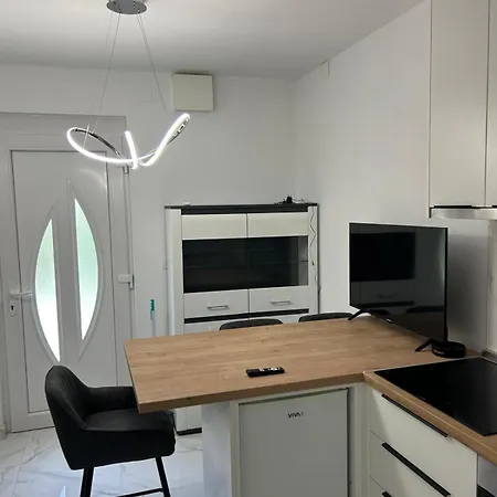 Gusi Apartment *